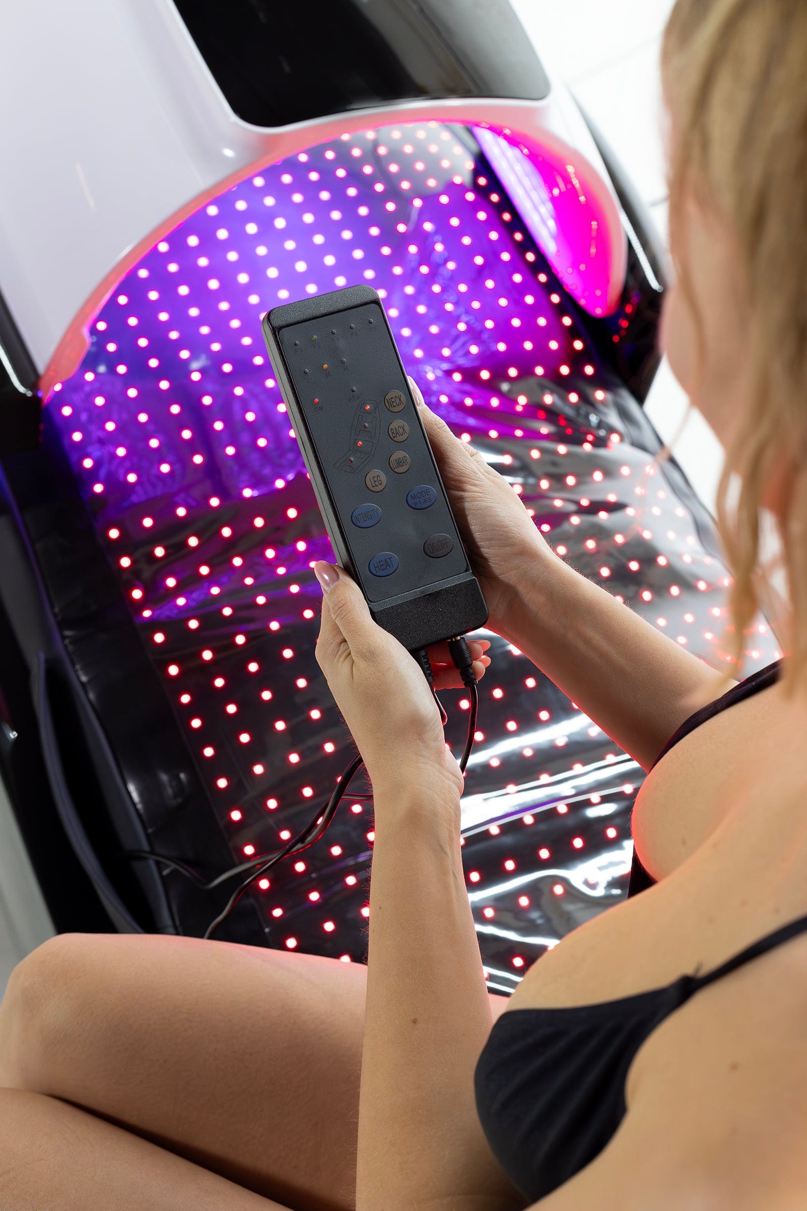 Cryonick (VacuActivus) InfraCouch Advanced Red Light Therapy Recliner