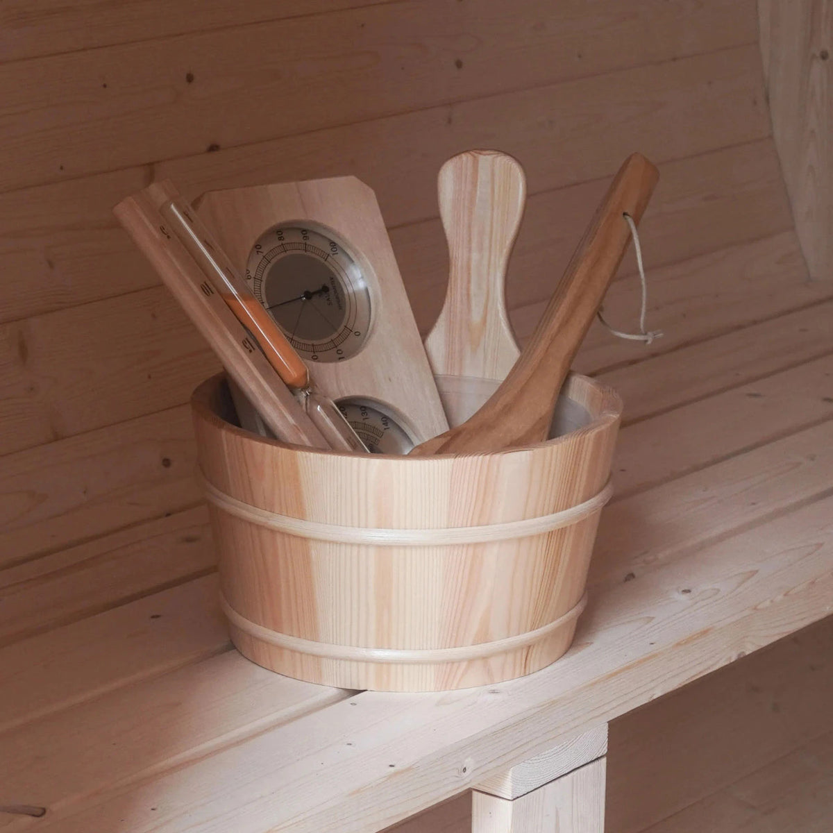 ALEKO Anémona White Finland Pine Barrel Sauna – 3–4 Person
